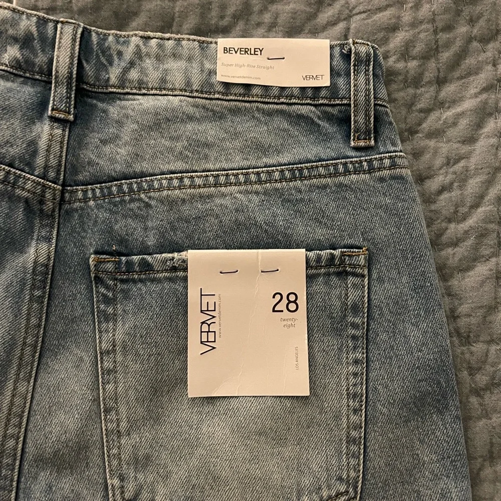 NWT Vervet Super High Rise Straight Jean - Picture 3 of 4